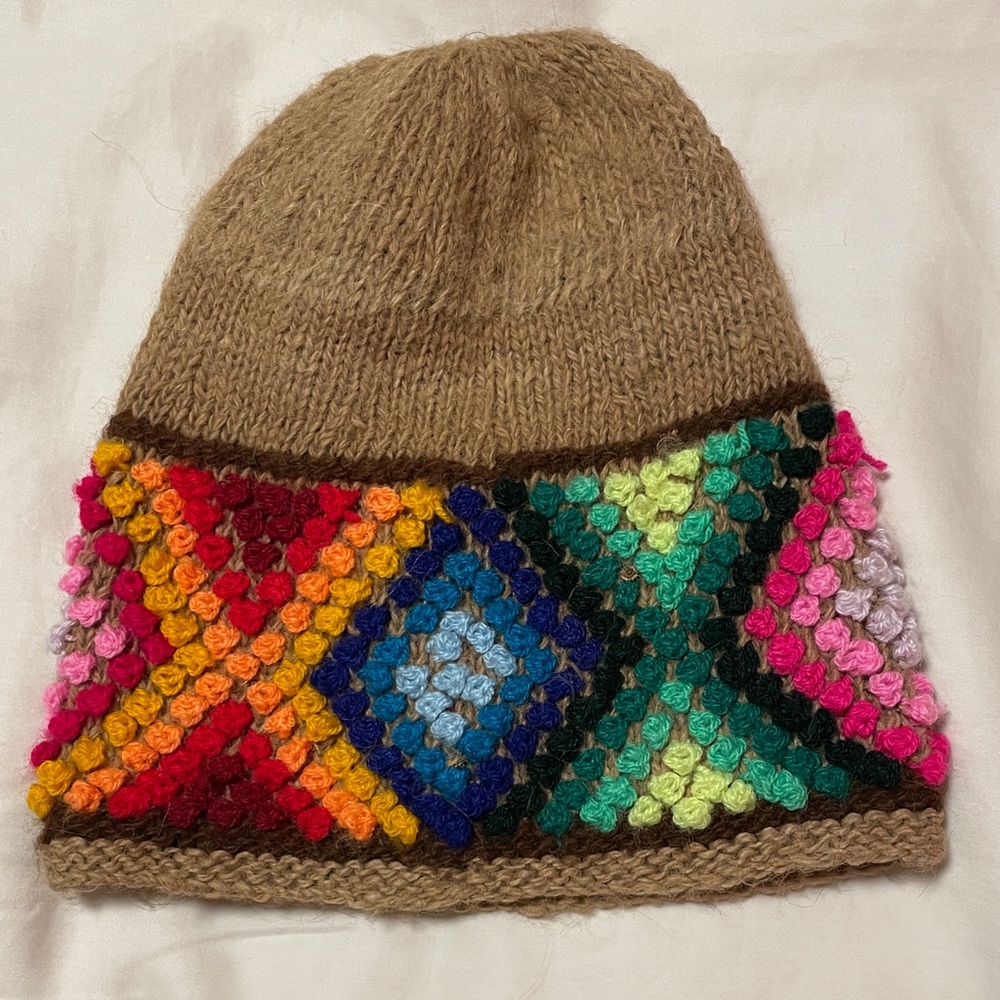 Colorful Peruvian Wool Beanie with Geometric Pattern - Picture 2 of 4